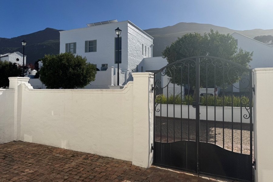 To Let 3 Bedroom Property for Rent in Chanteclair Western Cape